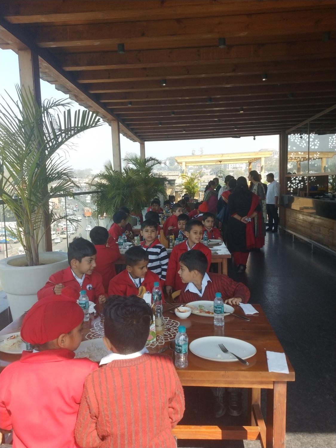 Dining etiquettes 2